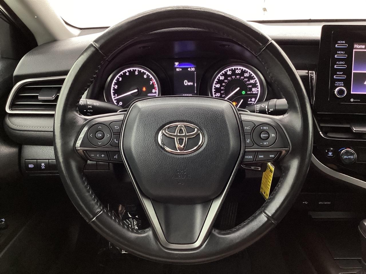 Toyota Camry SE Auto (Natl) 2022