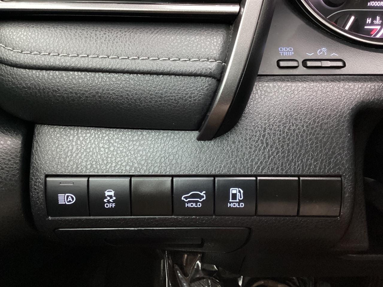 Toyota Camry SE Auto (Natl) 2022