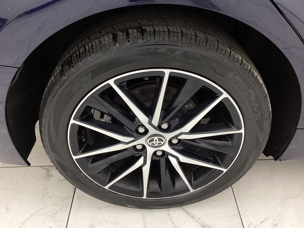 Toyota Camry SE Auto (Natl) 2022