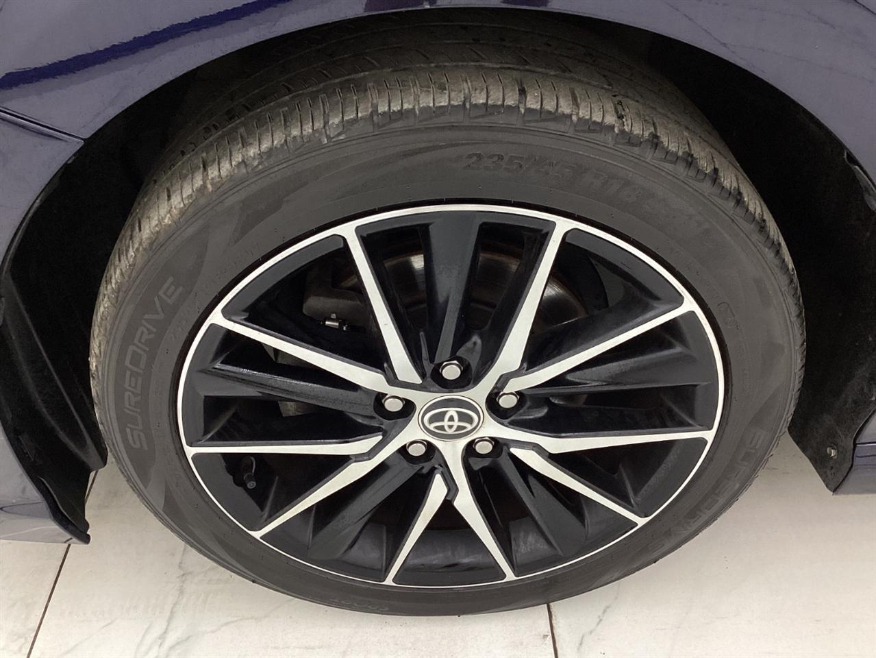 Toyota Camry SE Auto (Natl) 2022