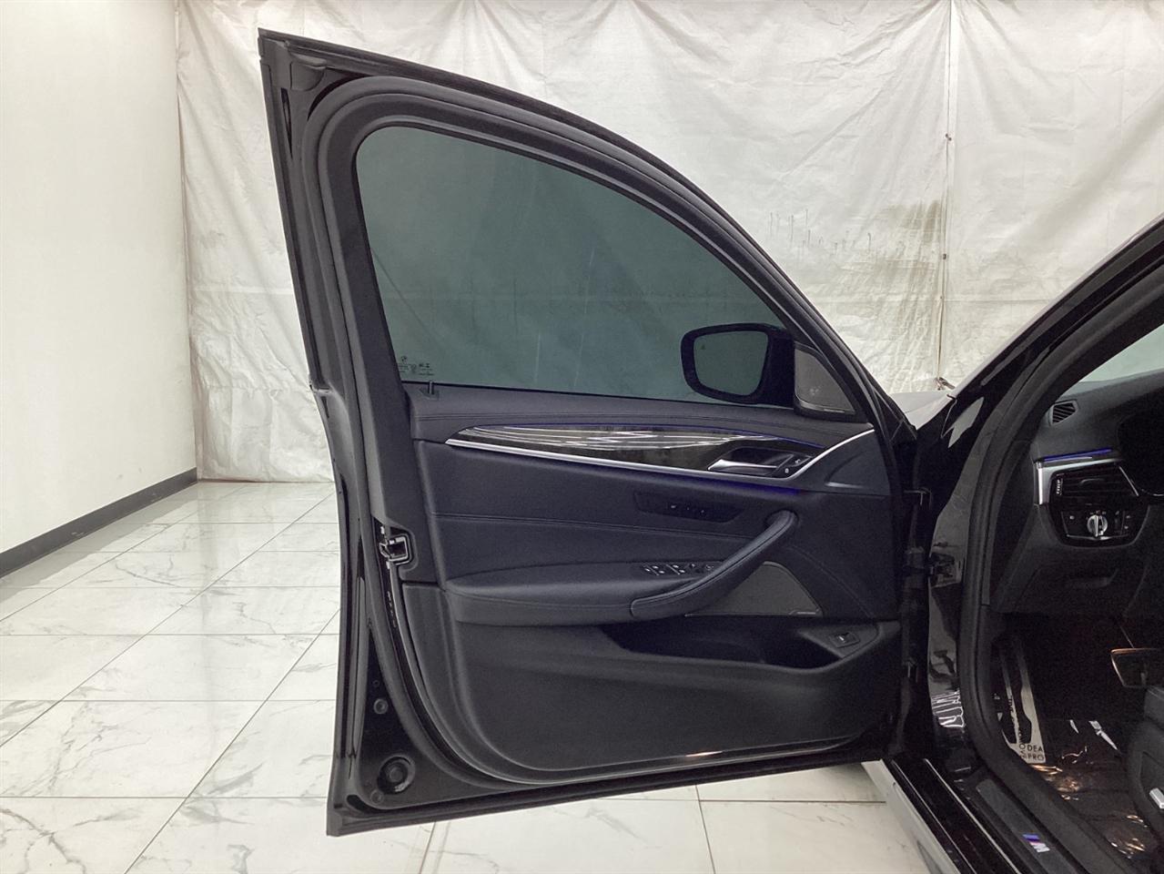 BMW 5 Series 530i Sedan 2020