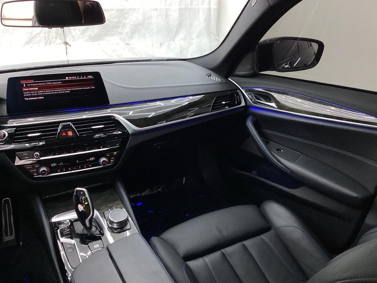 BMW 5 Series 530i Sedan 2020