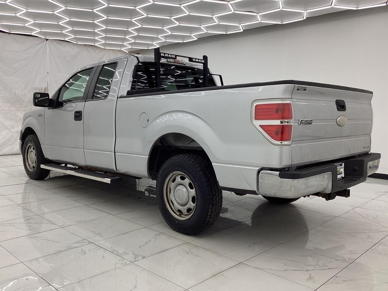 Ford 150 2WD SuperCab 145" XLT 2011