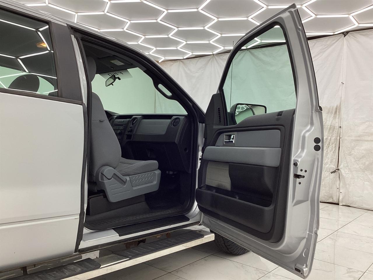 Ford 150 2WD SuperCab 145" XLT 2011