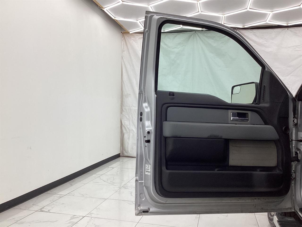 Ford 150 2WD SuperCab 145" XLT 2011