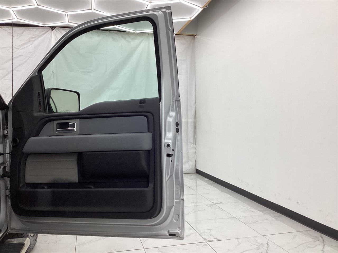 Ford 150 2WD SuperCab 145" XLT 2011