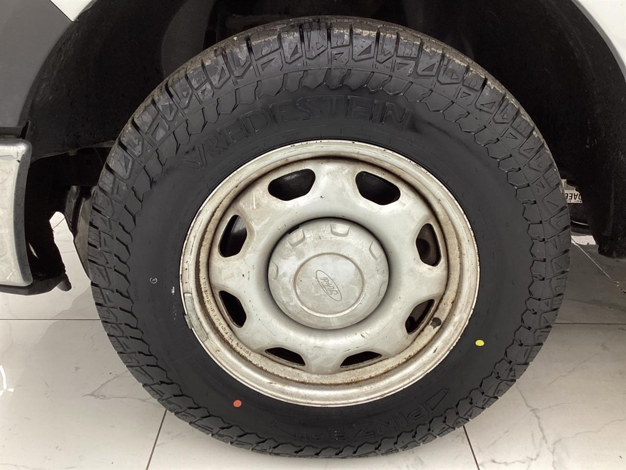 Ford 150 2WD SuperCab 145" XLT 2011