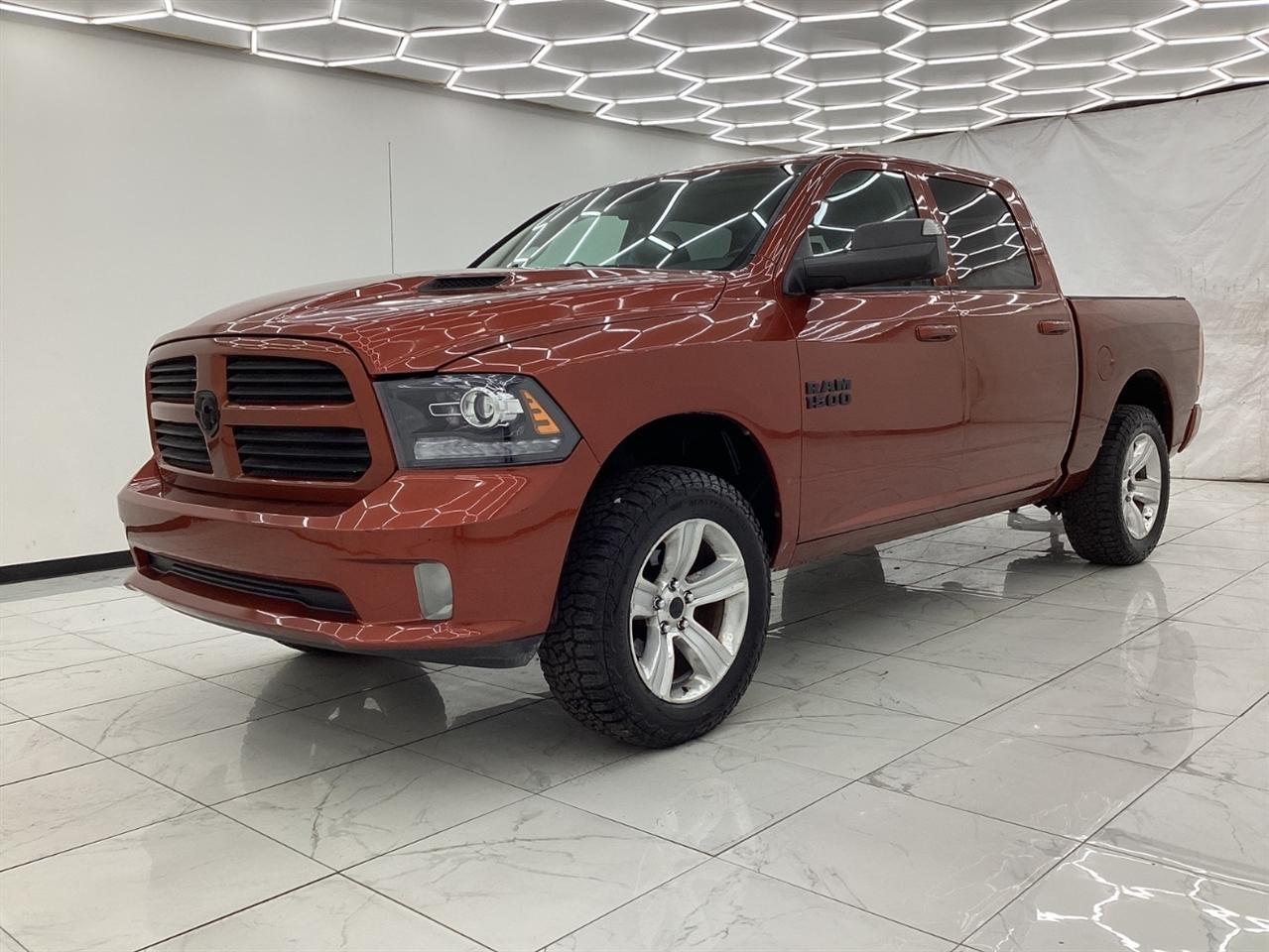 RAM 1500 4WD Crew Cab 140.5" Sport 2013