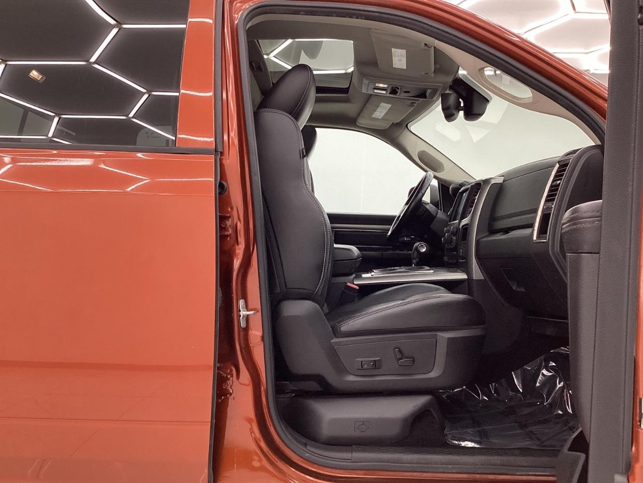 RAM 1500 4WD Crew Cab 140.5" Sport 2013