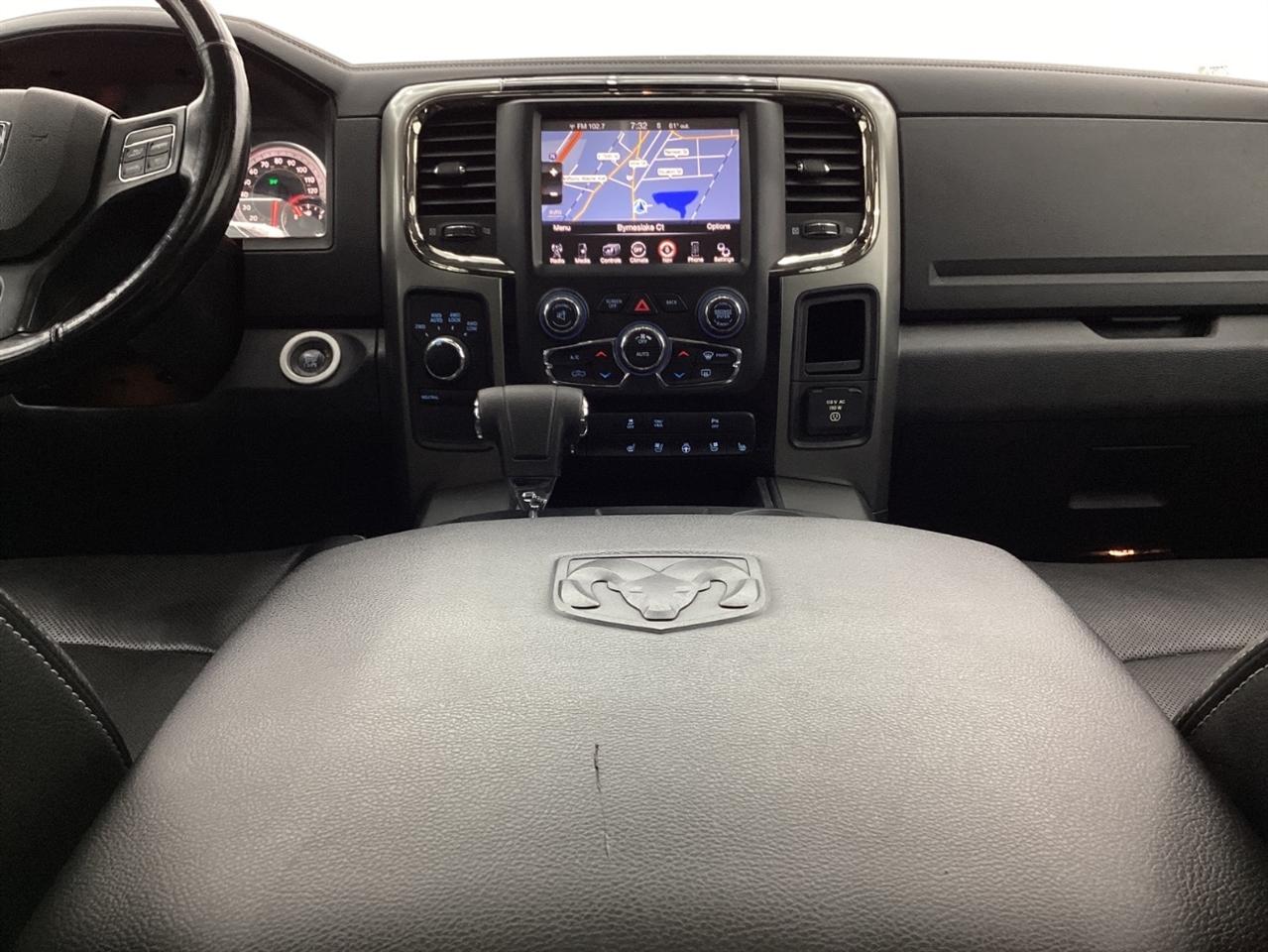 RAM 1500 4WD Crew Cab 140.5" Sport 2013