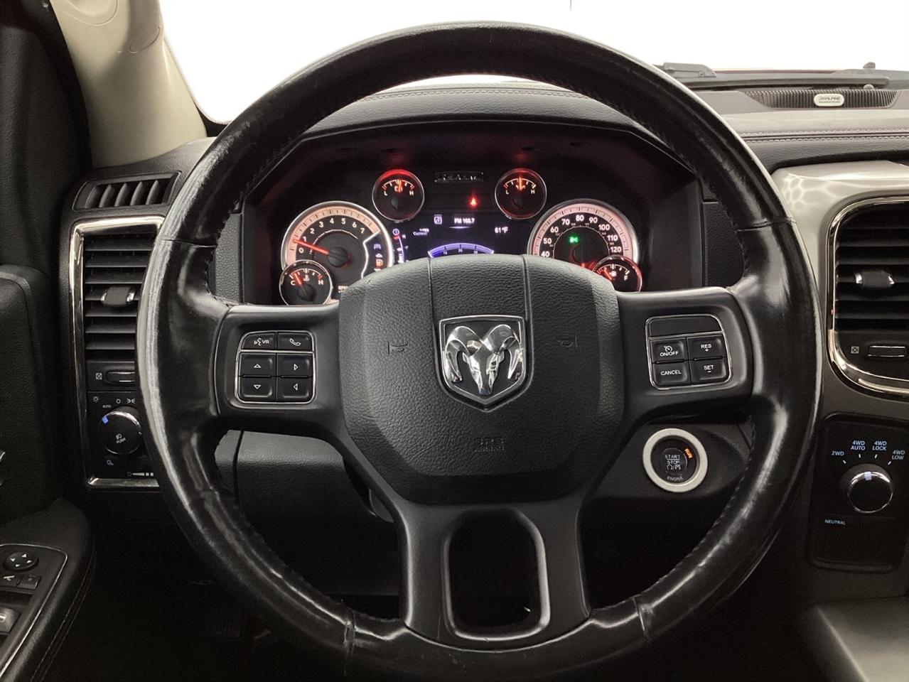 RAM 1500 4WD Crew Cab 140.5" Sport 2013