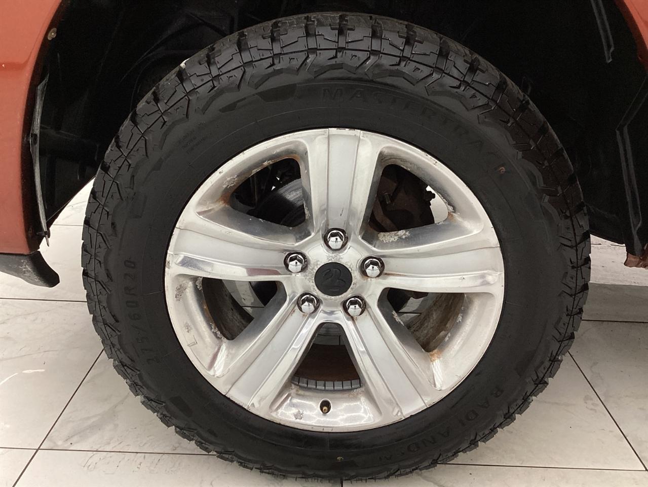 RAM 1500 4WD Crew Cab 140.5" Sport 2013