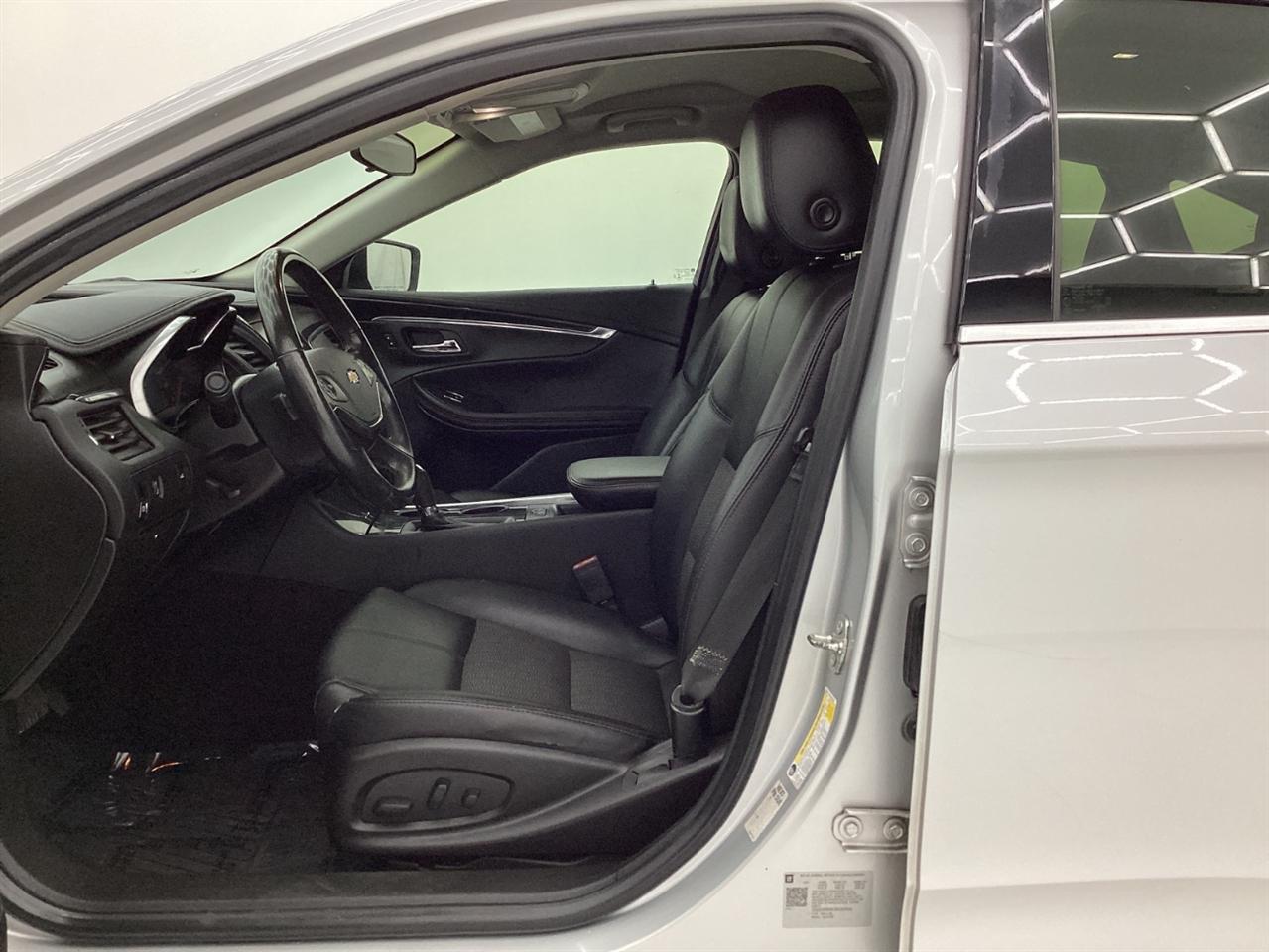 Chevrolet Impala 4dr Sdn LT w/1LT 2018