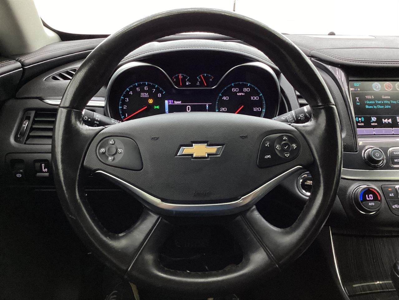 Chevrolet Impala 4dr Sdn LT w/1LT 2018