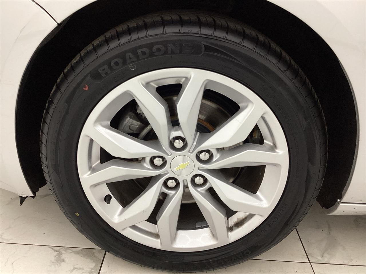 Chevrolet Impala 4dr Sdn LT w/1LT 2018