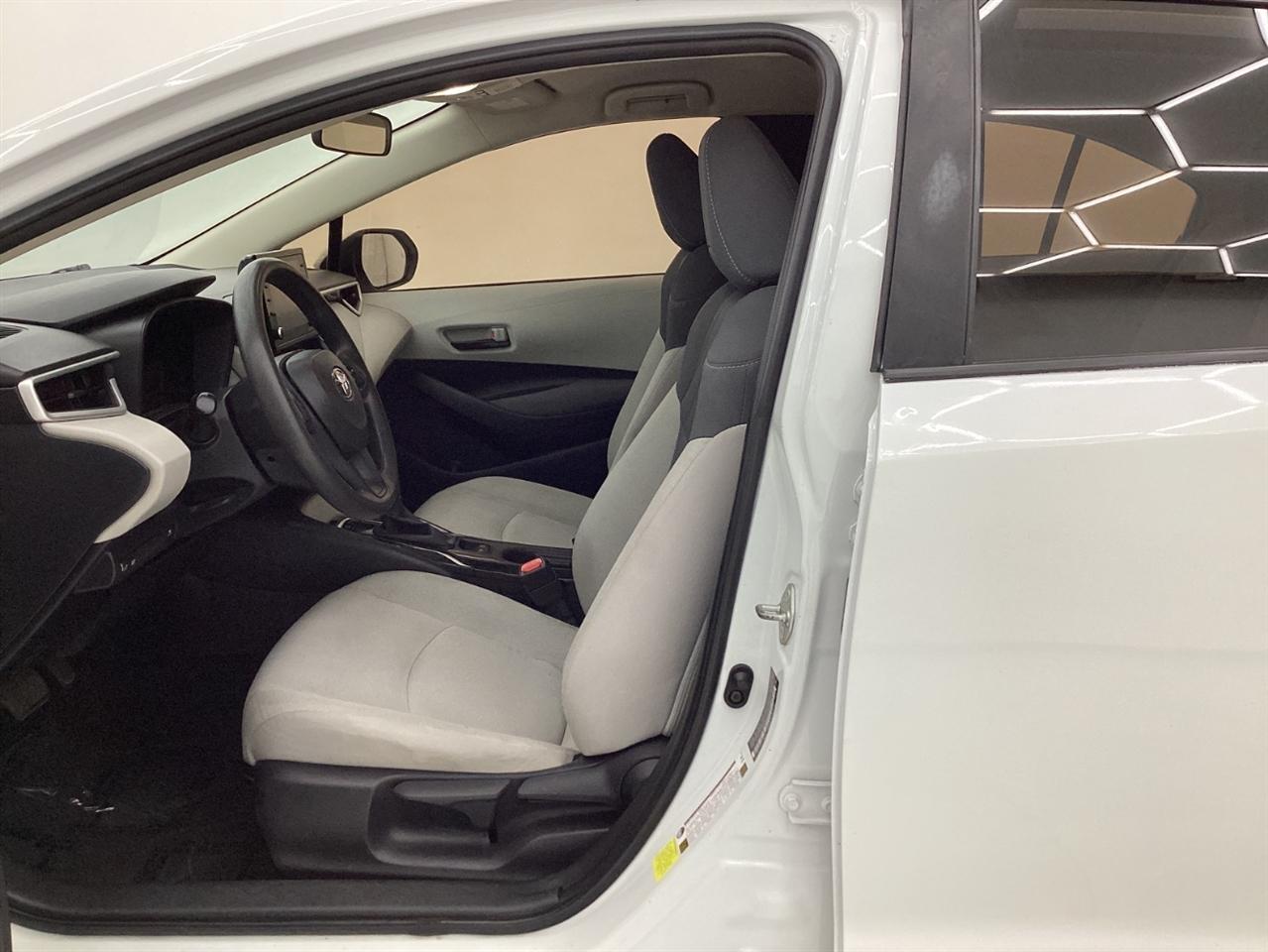 Toyota Corolla Hybrid LE CVT (Natl) 2022