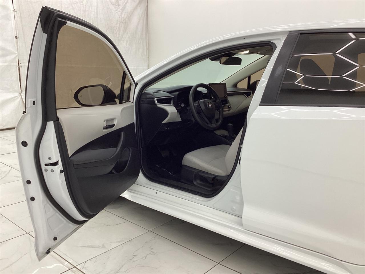 Toyota Corolla Hybrid LE CVT (Natl) 2022