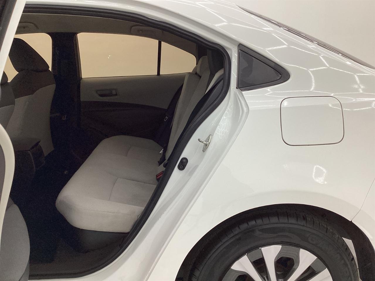 Toyota Corolla Hybrid LE CVT (Natl) 2022