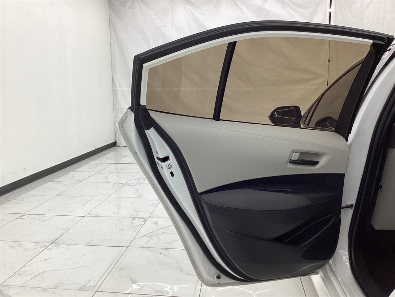 Toyota Corolla Hybrid LE CVT (Natl) 2022