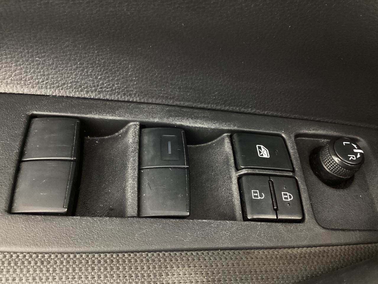 Toyota Corolla Hybrid LE CVT (Natl) 2022