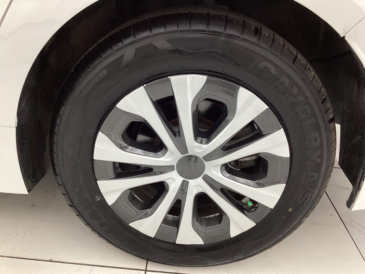 Toyota Corolla Hybrid LE CVT (Natl) 2022