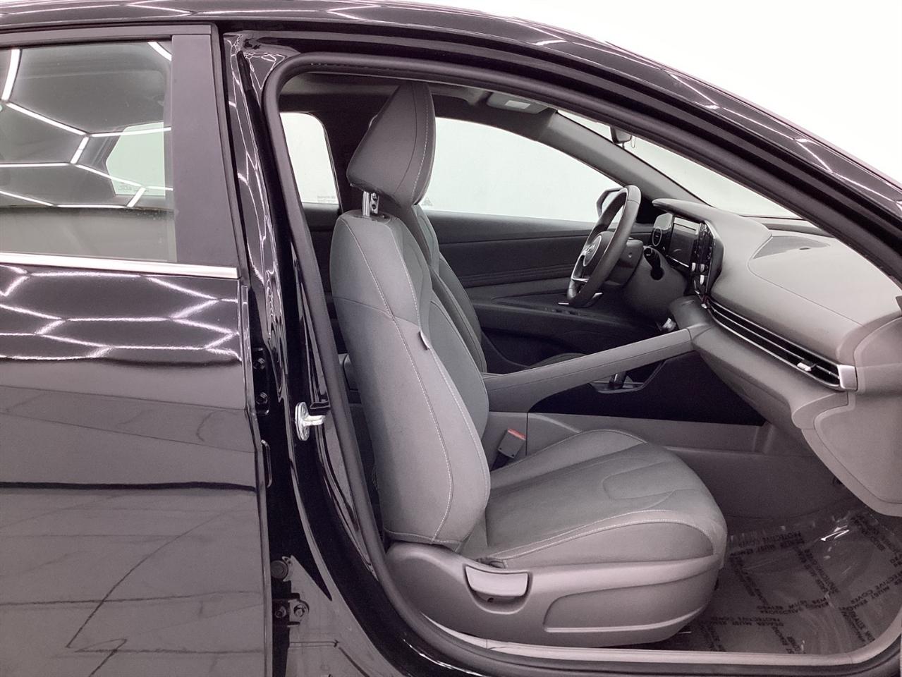 Hyundai Elantra SEL IVT 2021