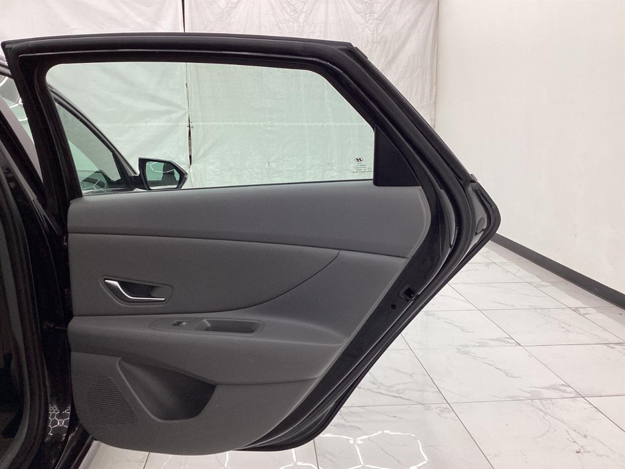 Hyundai Elantra SEL IVT 2021