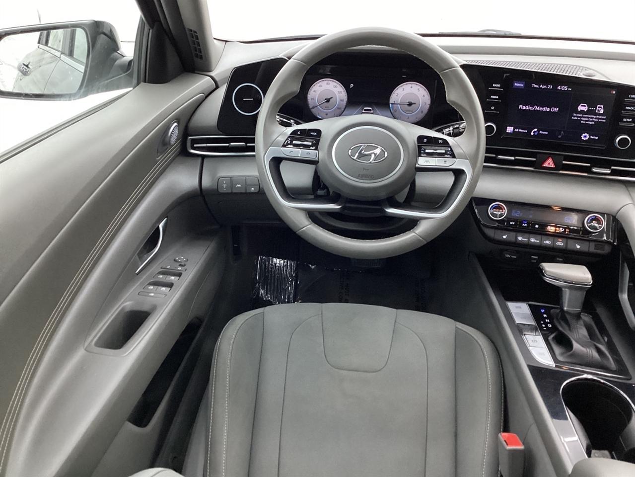 Hyundai Elantra SEL IVT 2021