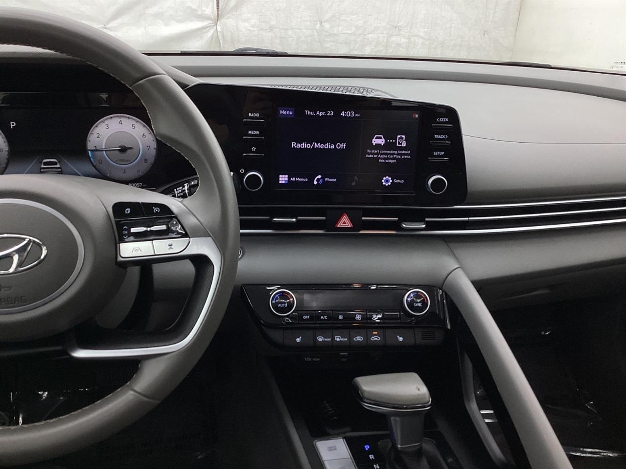 Hyundai Elantra SEL IVT 2021