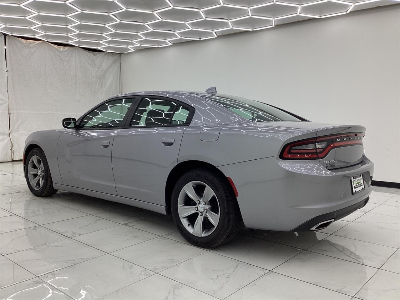 Dodge Charger 4dr Sdn SXT RWD 2015