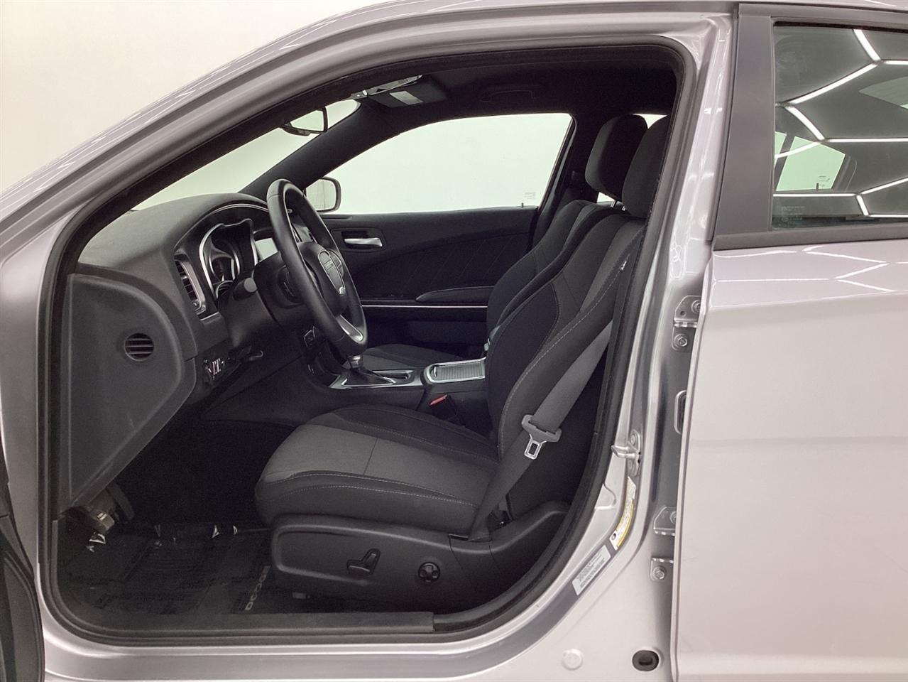 Dodge Charger 4dr Sdn SXT RWD 2015