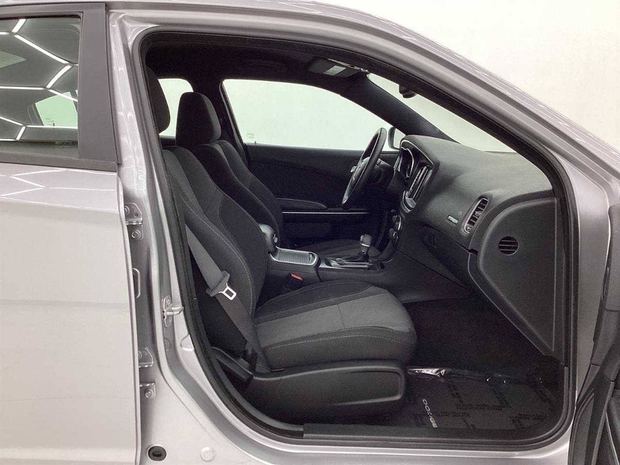 Dodge Charger 4dr Sdn SXT RWD 2015