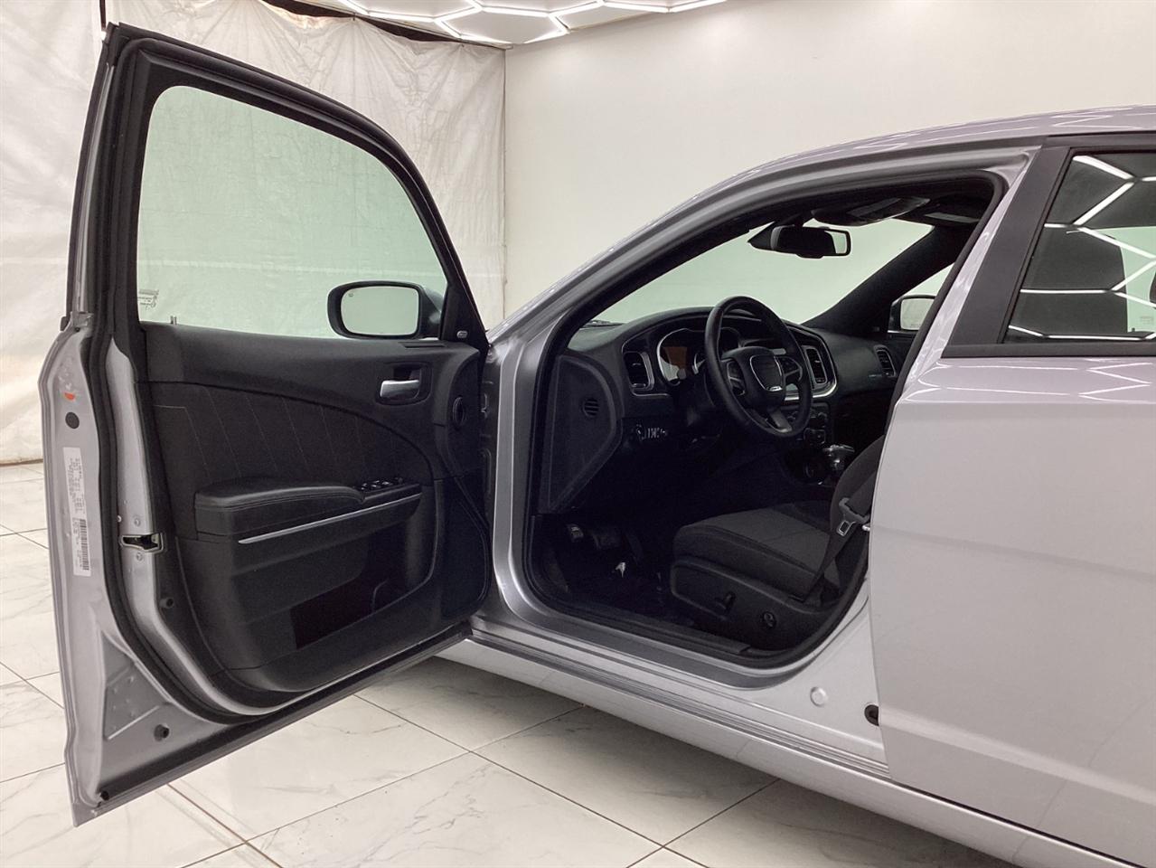 Dodge Charger 4dr Sdn SXT RWD 2015