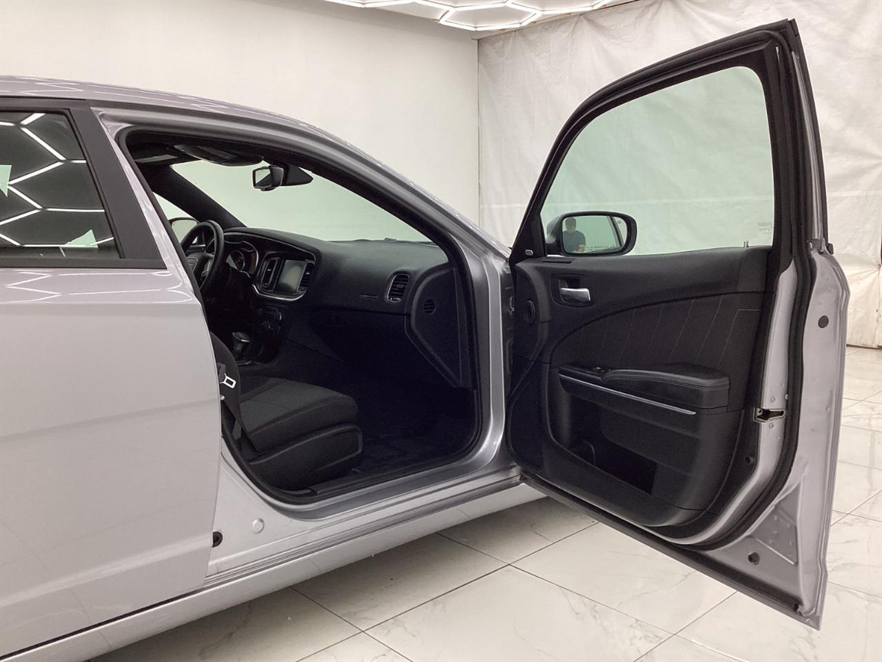 Dodge Charger 4dr Sdn SXT RWD 2015