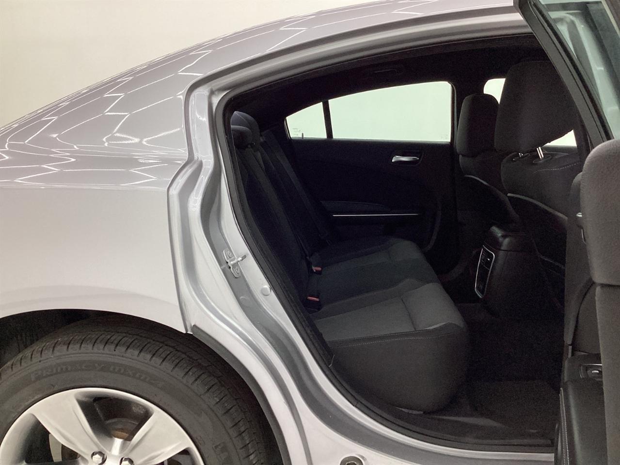 Dodge Charger 4dr Sdn SXT RWD 2015