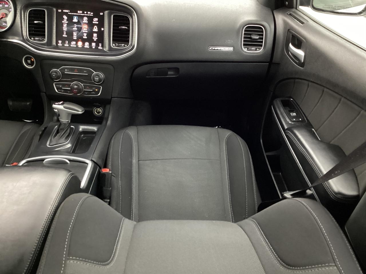 Dodge Charger 4dr Sdn SXT RWD 2015