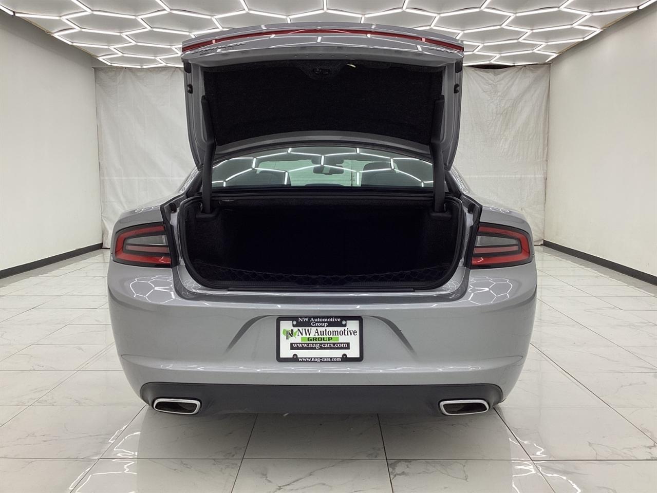 Dodge Charger 4dr Sdn SXT RWD 2015