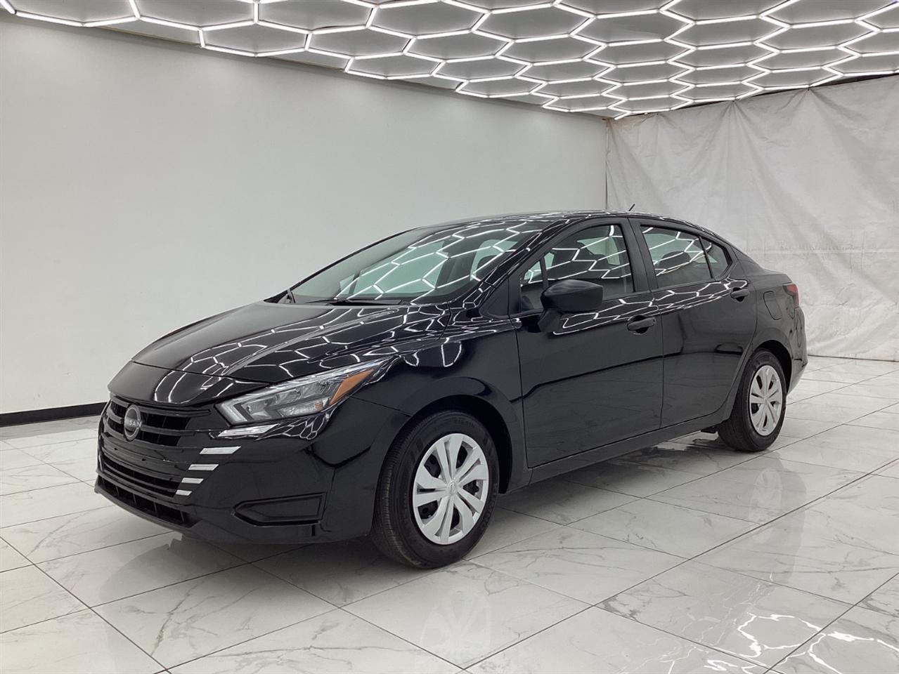 Nissan Versa S CVT 2025