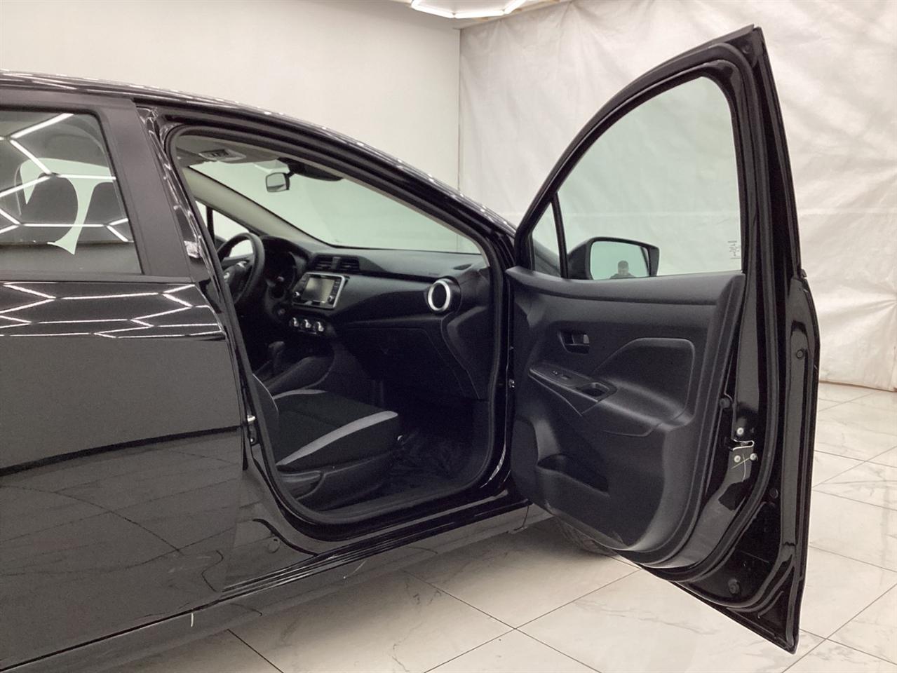 Nissan Versa S CVT 2025