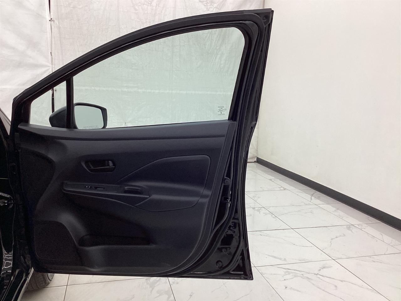 Nissan Versa S CVT 2025