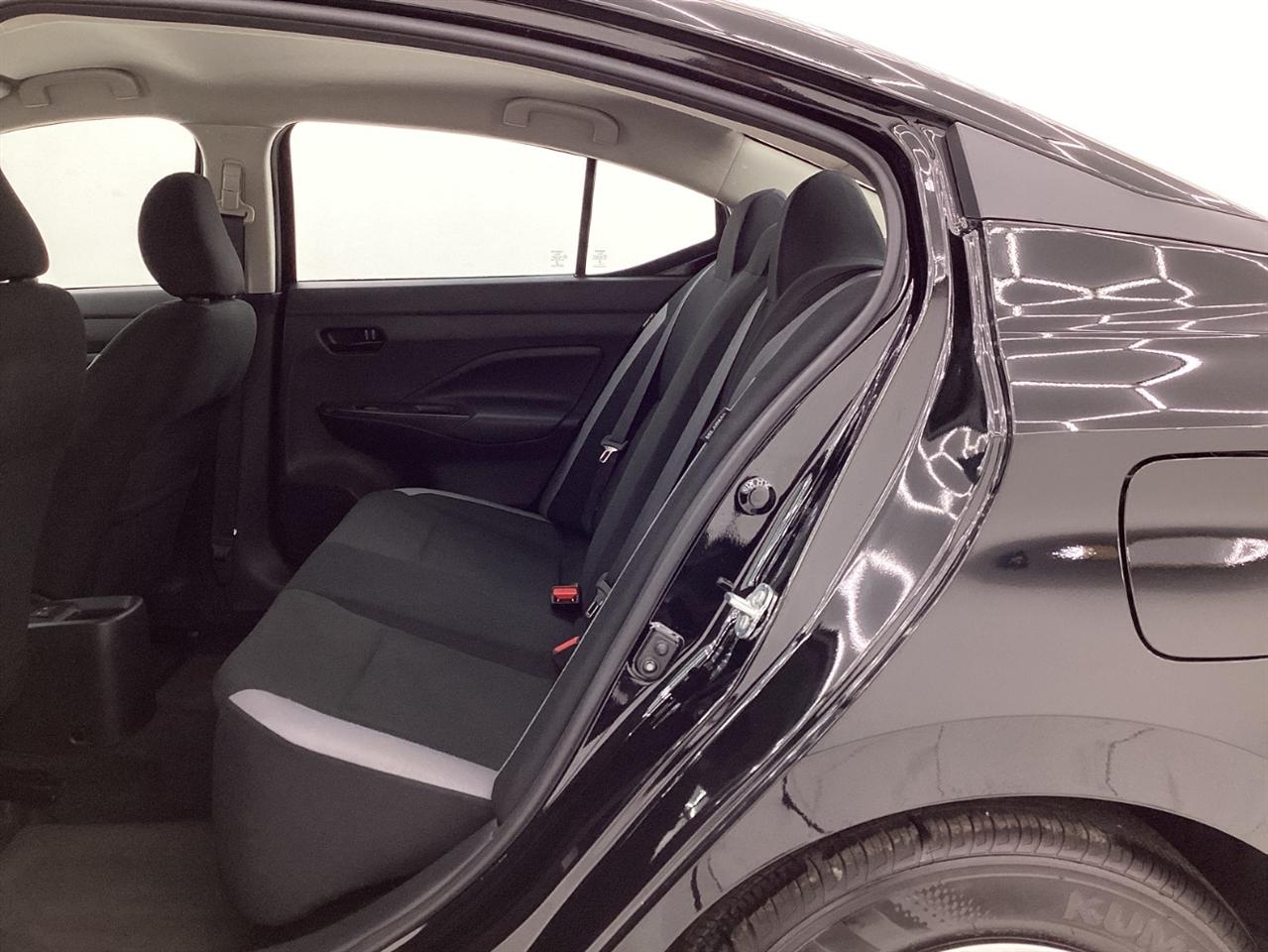 Nissan Versa S CVT 2025