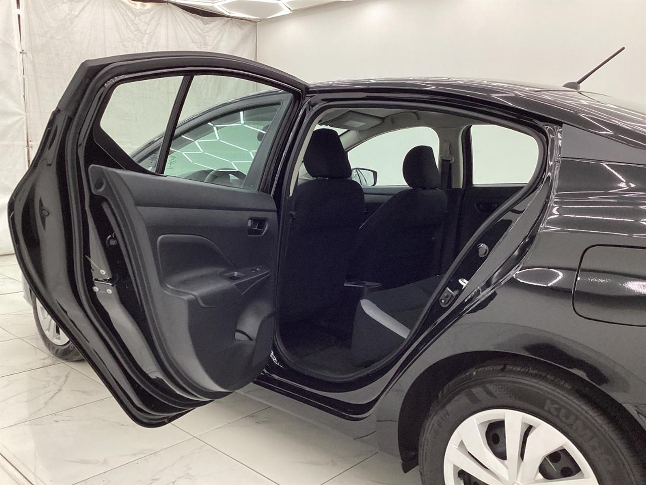 Nissan Versa S CVT 2025