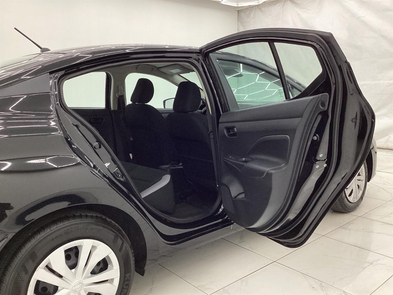 Nissan Versa S CVT 2025