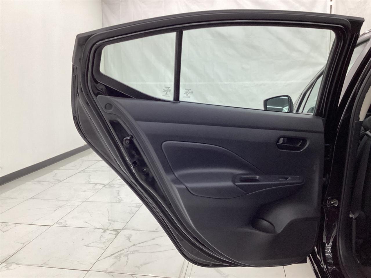 Nissan Versa S CVT 2025