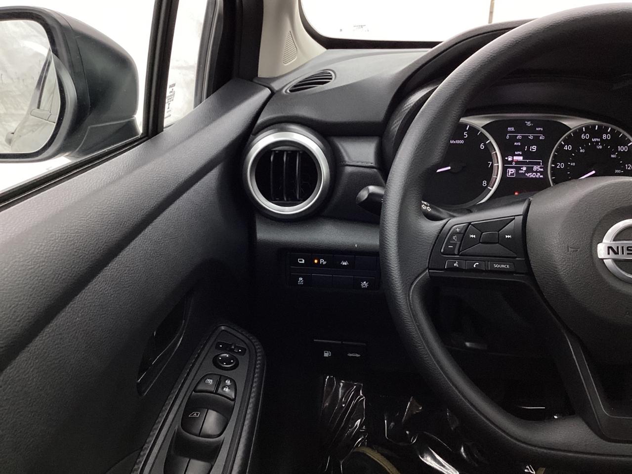 Nissan Versa S CVT 2025