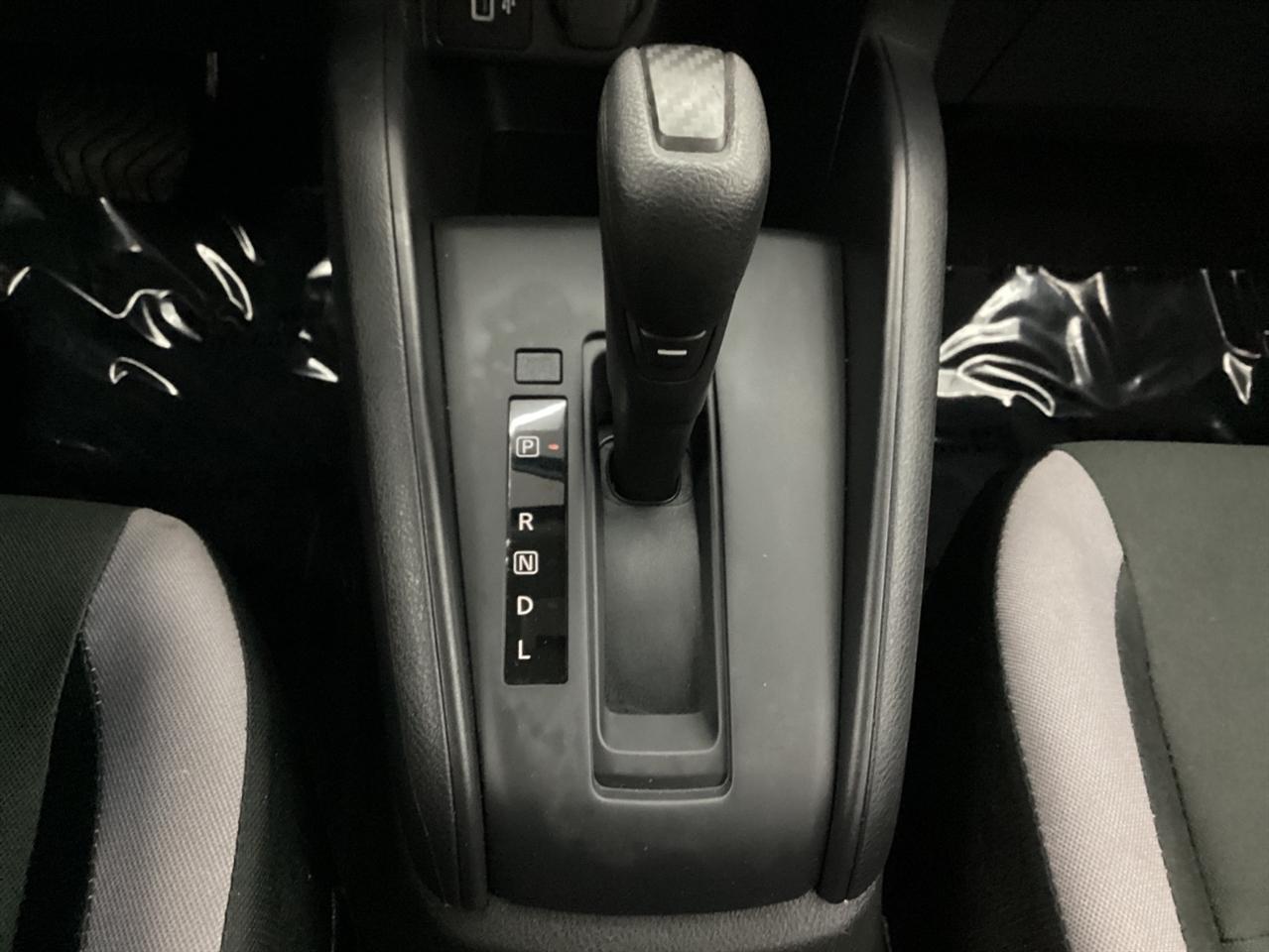 Nissan Versa S CVT 2025