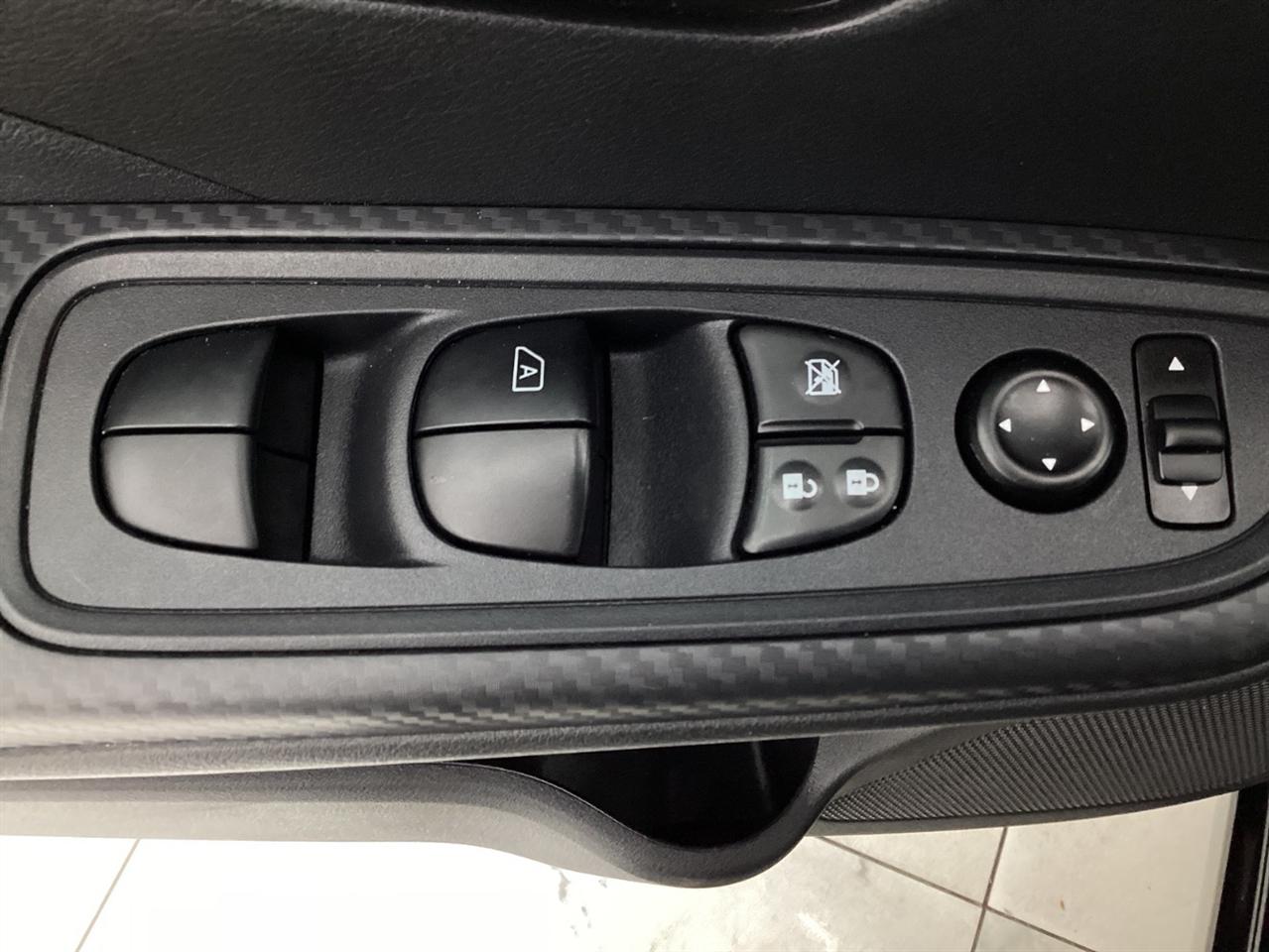 Nissan Versa S CVT 2025