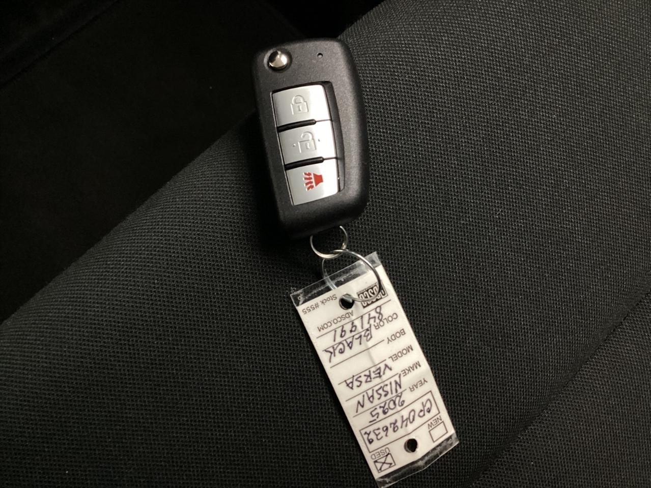 Nissan Versa S CVT 2025