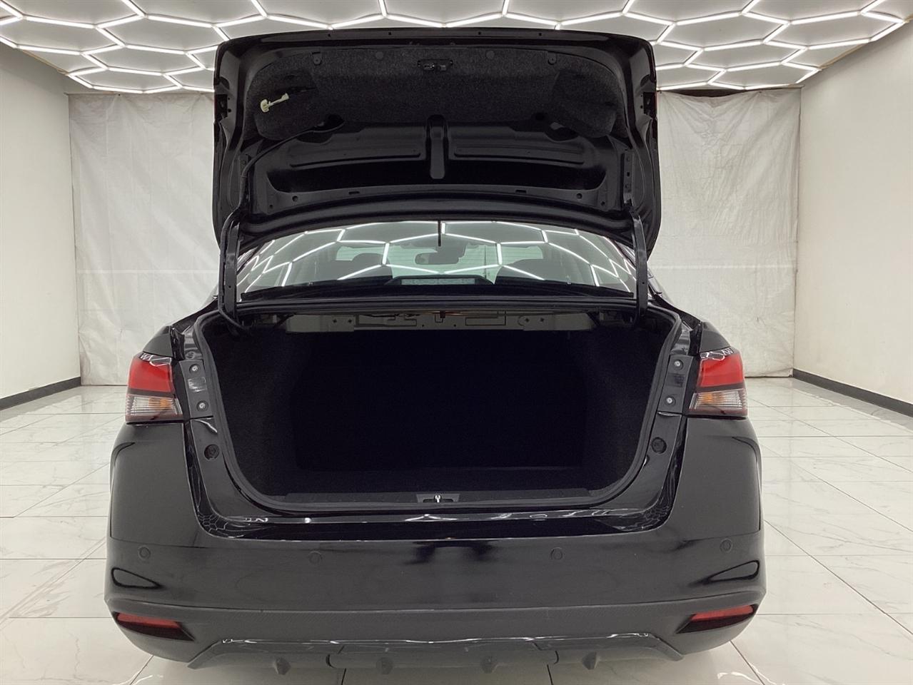 Nissan Versa S CVT 2025