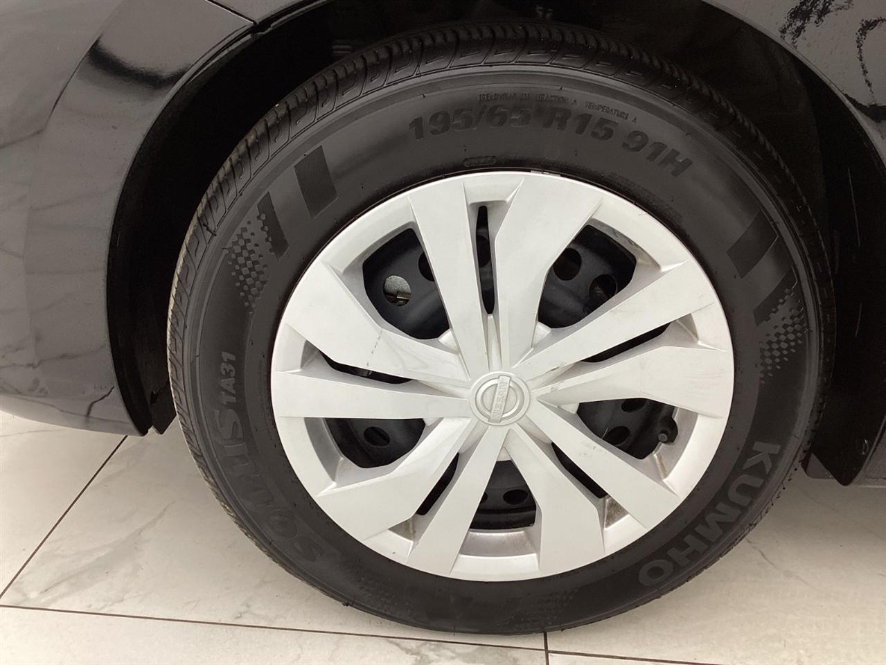 Nissan Versa S CVT 2025